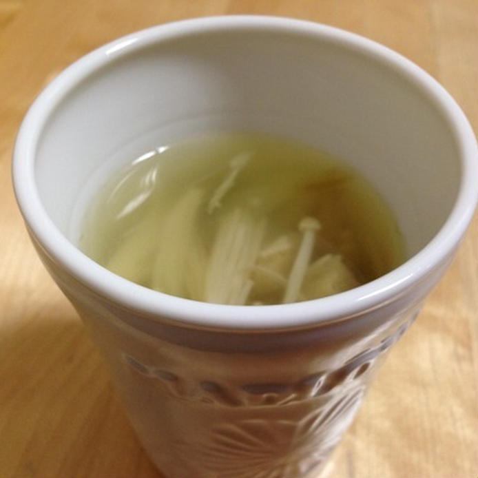 マグカップで作るえのきスープ