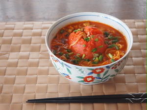 スープが旨い！今が旬＆美肌効果がある「トマト」を使ったラーメン6選