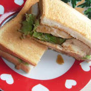 食べごたえ満点！「鶏むね肉×サンドイッチ」のおすすめレシピ