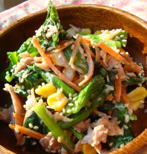 レンジを使えば5分以内で作れちゃう♪小松菜を使った副菜レシピ