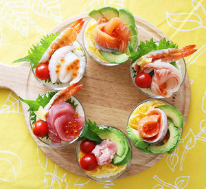 パッと華やぐおもてなし。敬老の日は「カップ寿司」でお祝いしよう！
