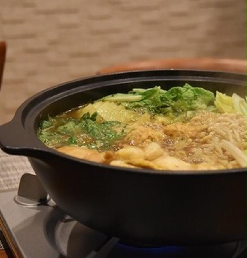 出汁のうまみがたまらない♪ぽかぽか温まる「和風カレー鍋」レシピ