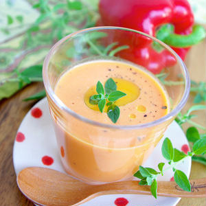 素材の味をそのまま楽しもう！野菜がメインの「冷製スープ」レシピ