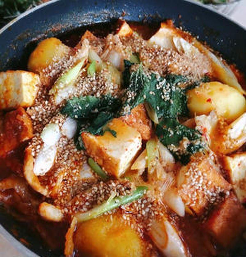 じゃがいもとお肉でうま辛 韓国風鍋 カムジャタン の作り方 くらしのアンテナ レシピブログ