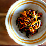 【作り置き】使いきれない乾物、大集合！生姜でピリ辛「地味ウマ佃煮」