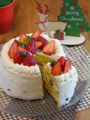 今からでも間に合う！オーブンいらずの簡単クリスマスケーキ