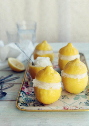 爽やかひんやり♪少ない材料ですぐ作れる「レモンシャーベット」