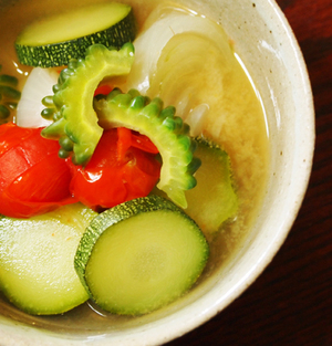 毎日食べたい旬の美味しさ♪夏野菜をたっぷり使った味噌汁レシピ
