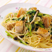 休日のランチにおすすめ♪「鶏肉×小松菜」で作るお手軽パスタレシピ