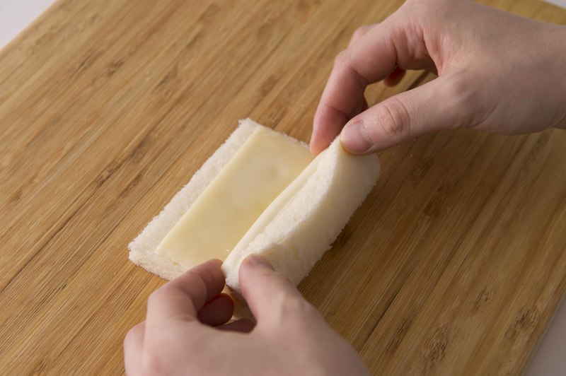 テレビで話題の1ツイートレシピ 伝説の食パンチーズドッグの作り方 くらしのアンテナ レシピブログ
