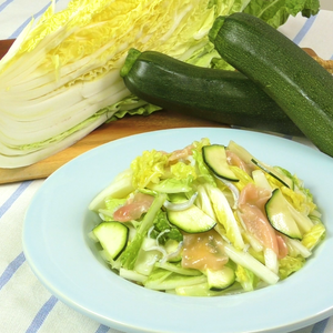 【動画レシピ】白菜もズッキーニも夏は断然“生”がおすすめ！「夏白菜とズッキーニのはちみつレモンマリネ」