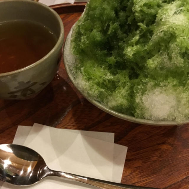 多分夏一回のかき氷は赤福氷で