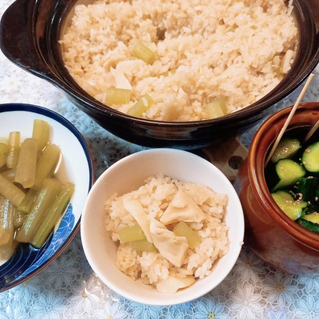 たけのことふきの土鍋ごはん
