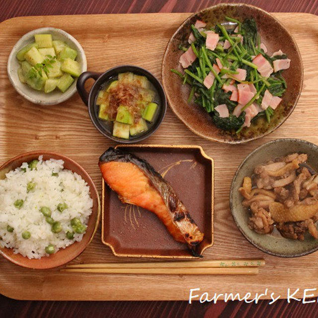 もうすぐ夏なのに春っぽい晩ごはん ズッキーニの白だし煮 木の芽和え By Farmer S Keikoさん レシピブログ 料理ブログのレシピ満載