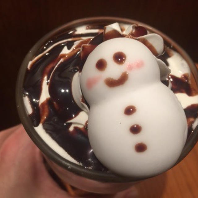 タリーズ スノーマンラテ　 かわいい雪だるまに癒されました　