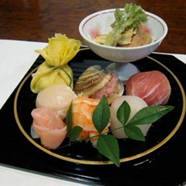 TEMARI-SUSHI for Hinamatsuri festival on March 3rd.　ひな祭りに手鞠寿司