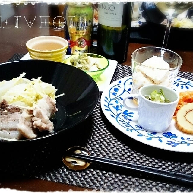 リハビリご飯。ストウブで生姜たっぷり白菜と豚バラの蒸し煮とか。