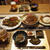 2/1の晩ごはん　作り置き3品＋買ってきたお弁当をお皿に盛り直して(笑)