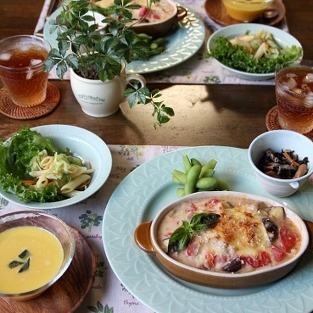 トマトとなすのチキングラタン。梅干し完成♪