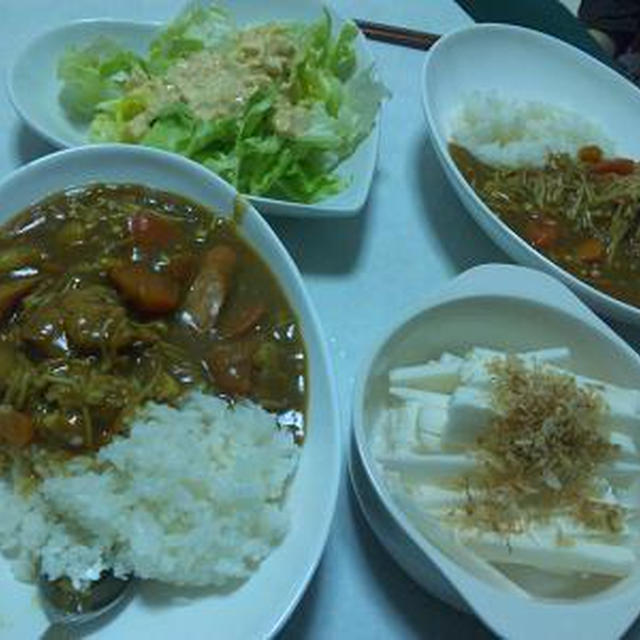 今日の晩御飯。久しぶりのおうちカレー