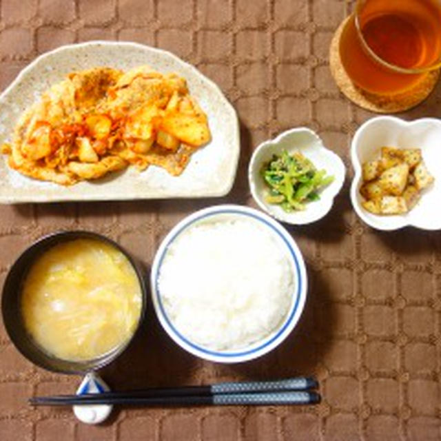 『豚キムチ 定食』