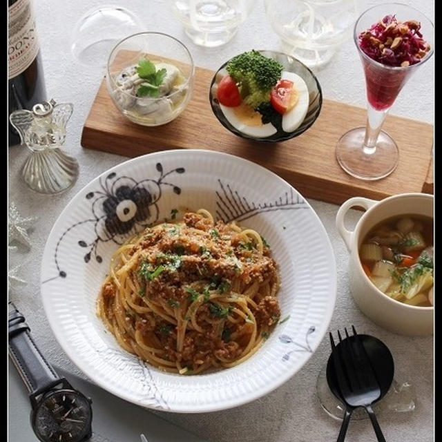 スパゲティボロネーゼ、セルリーのスープ、牡蠣のコンフィ！でおうちイタリアン♪