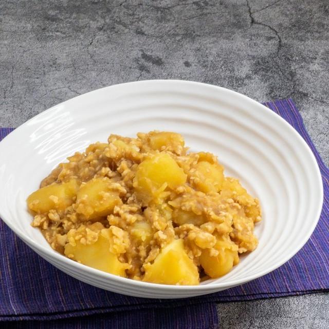 ほっこり癒されるお惣菜♡作り置きにぴったり！ごはんがススムじゃがいもの甘辛そぼろ煮#michill