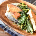 【レシピ・作り置き・お弁当おかず・主菜】気軽にお魚料理が作れる！塩鮭と小松菜のチーズソテー