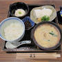 ぐつぐつ土鍋の湯葉丼「直吉」なめらか湯葉と豆腐の優しいランチは箱根湯本の行列店！