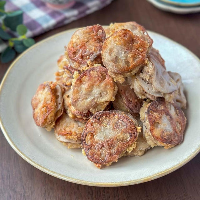 このパリパリハマる☆豚こまと凍り豆腐で作るパリパリレンコンチップス餃子