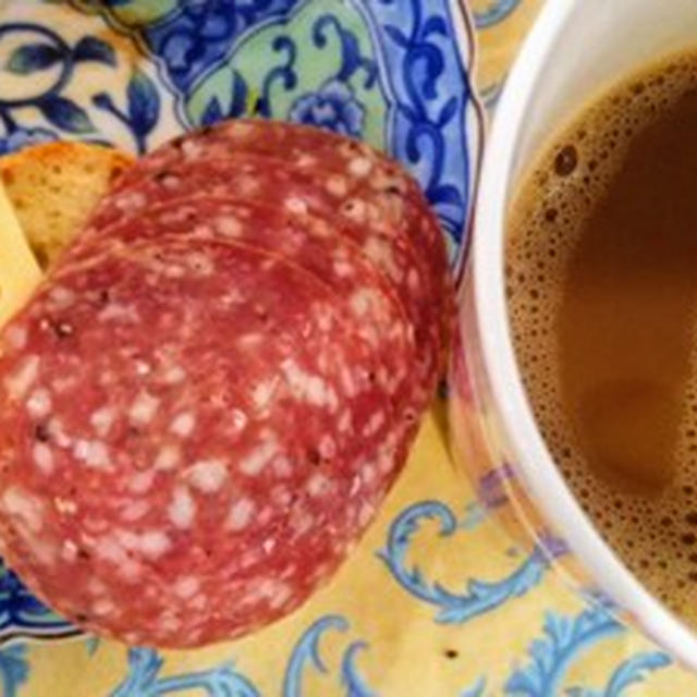 お茶を片手に フットボールプレイオフ観戦