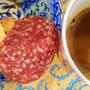 お茶を片手に フットボールプレイオフ観戦