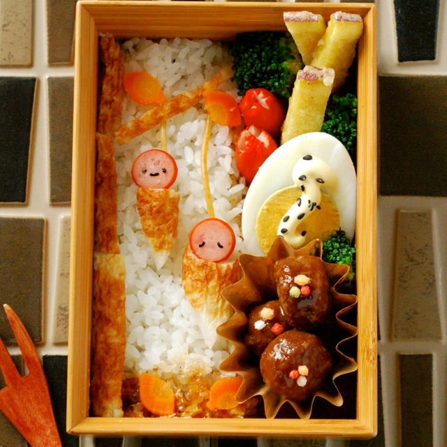 秋のキャラ弁☆ちくわで簡単！みのむし弁当