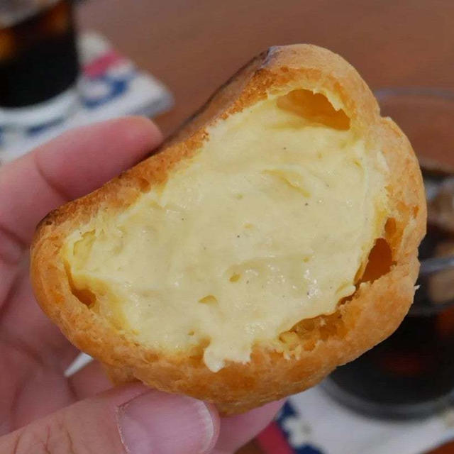 今日はシュークリームの日