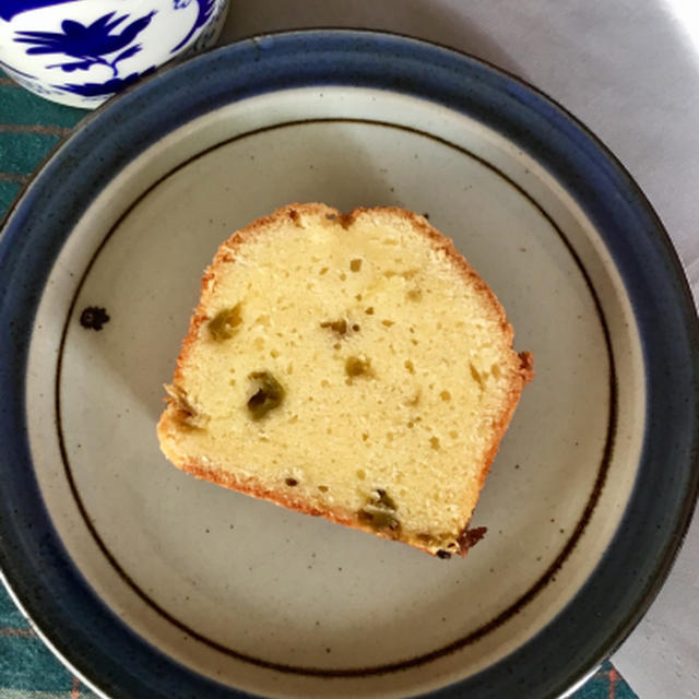 久々のパウンドケーキ、バターは美味しい