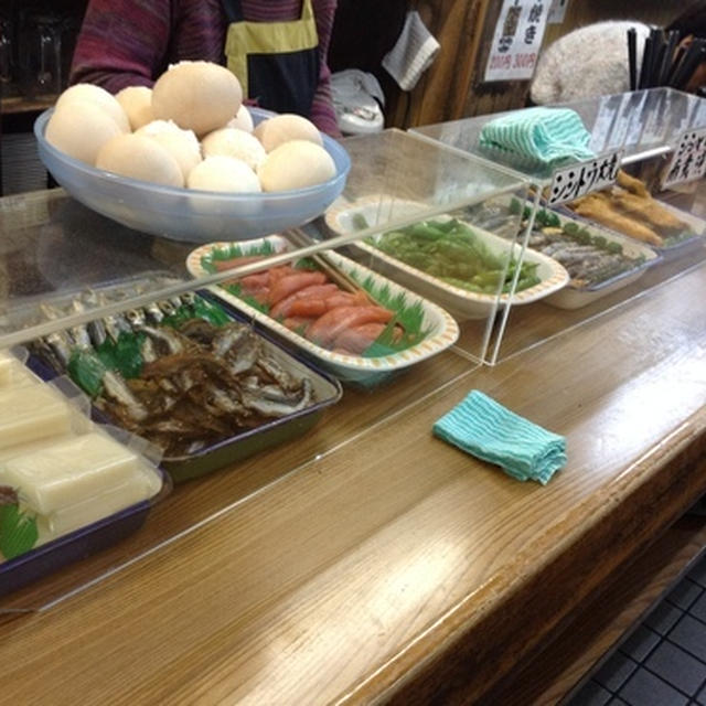 ご挨拶も兼ねて、馴染みへ。