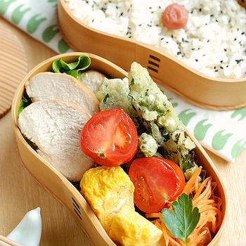 鶏むね肉のしょうゆ煮弁当【プリンとフィナンシェ】