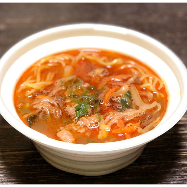 セブンイレブン「ユッケジャンラーメン」