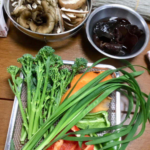 4月第3週の教室、野菜をふんだんに食べるチャプチェ