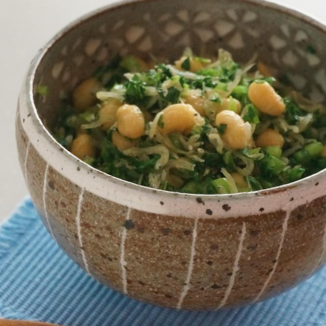 じゃこと小松菜と素揚げ大豆のふりかけ