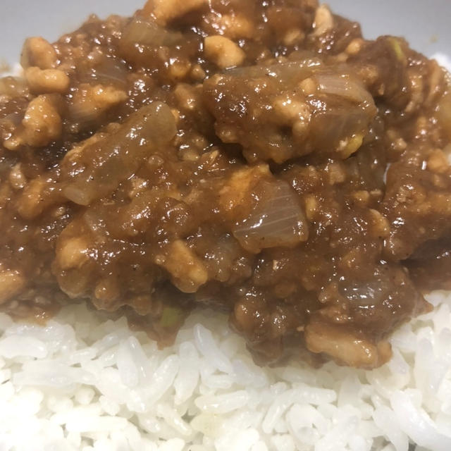 エスニックのようで、実は和の食材に合うかも？ごちレピライス ガパオソース