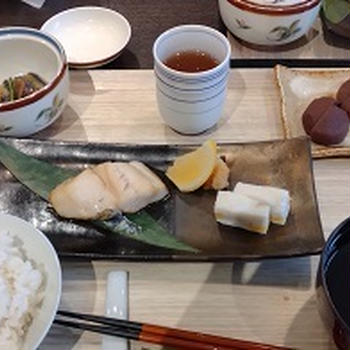 老人ホームのお昼ご飯