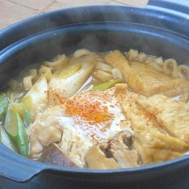 お鍋ひとつで煮るだけ簡単！名古屋名物みそ煮込みうどんで温まろう〜！