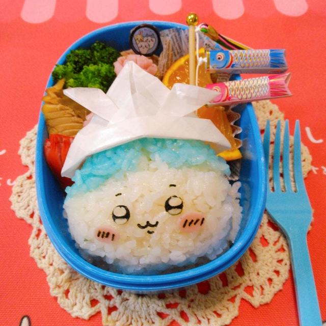カブトを被ったハチワレちゃんおにぎり弁当〖キャラ弁〗  #平日お昼ご飯はお弁当or外食