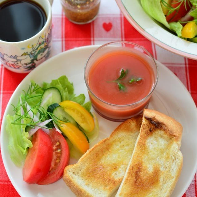 トマトで朝ご飯