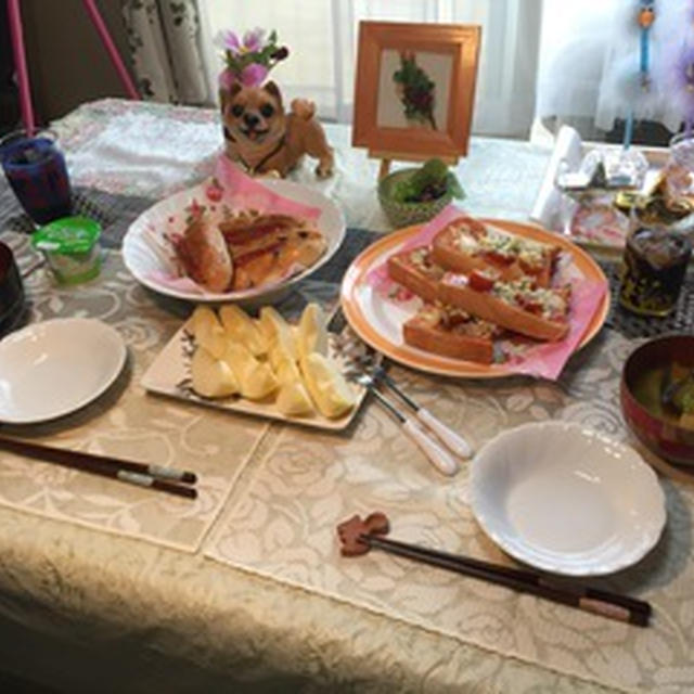 ジャコピザトースト&チリドックで朝食