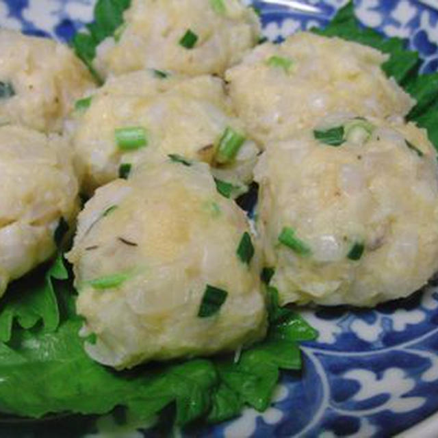 レンジで簡単♪　カリフラワー玉ねぎおからのチーズシュウマイ風