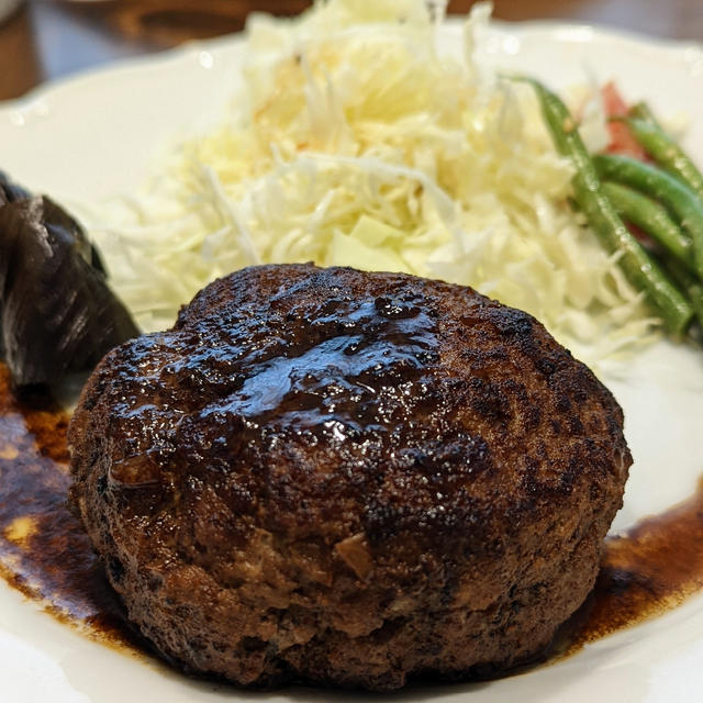ハンバーグ定食