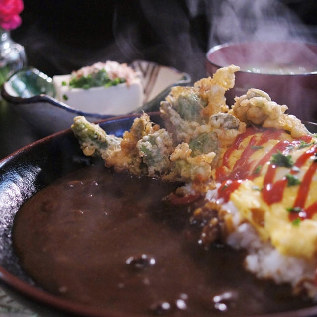 【旬菜de黒カレー２種のご紹介です♪】フキノトウのオムカレー他