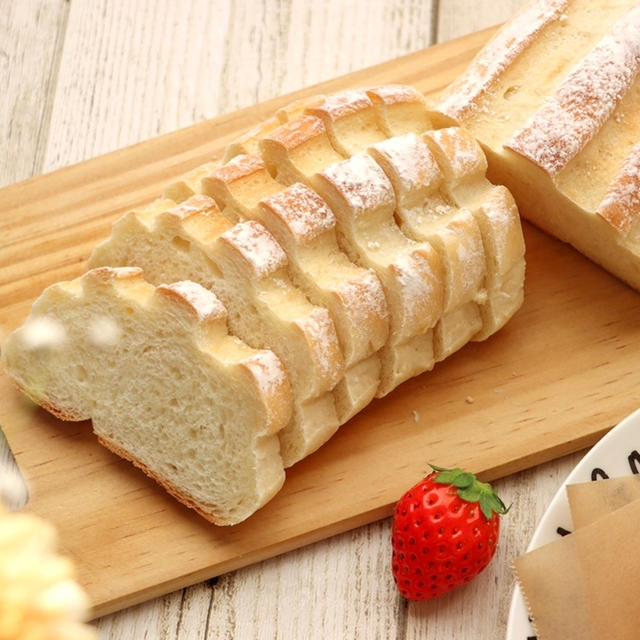 【パン】ミルクハースでいちごサンド♡